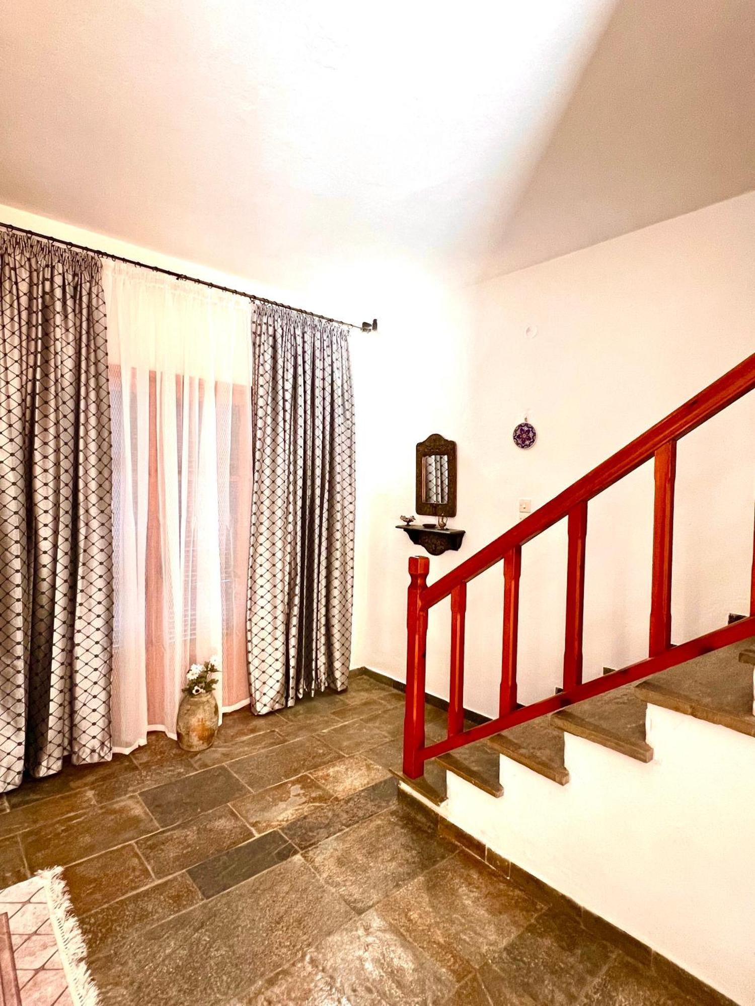 Stefanos Apartments By Sv Alians Agios Gordios  Luaran gambar